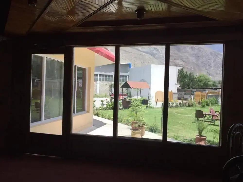 фото Gilgit Embassy Lodge