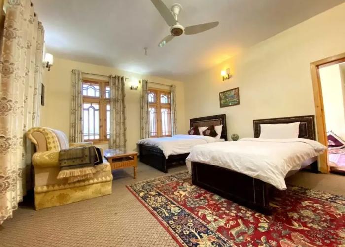 Blossom Guest House Gilgit
