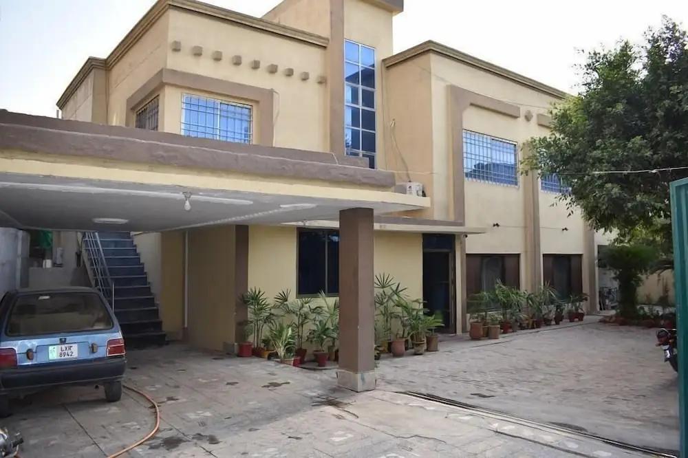 фото Royal Guest House Gilgit