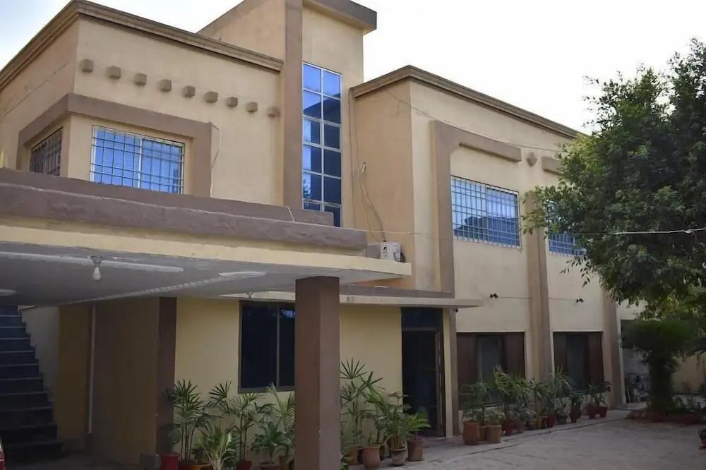 фото Royal Guest House Gilgit