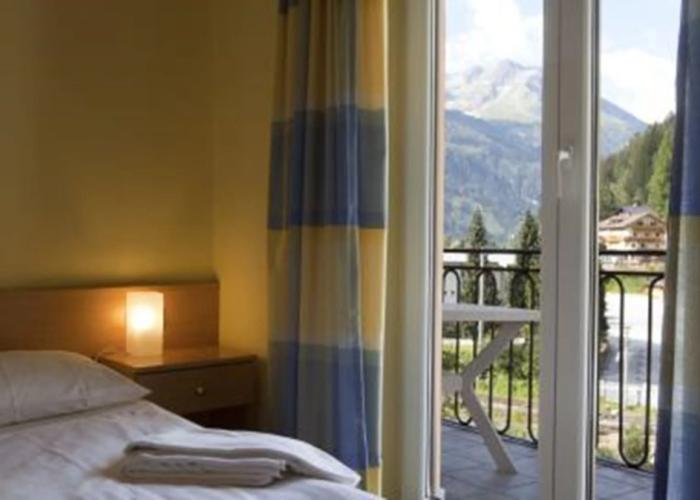 Euro Youth Hotel & Krone