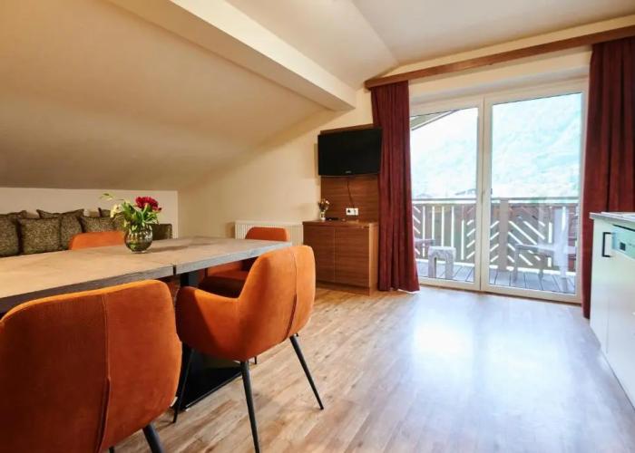 EVI APARTMENTS via we rent