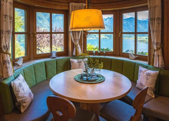 Chalet Crown of the Alps