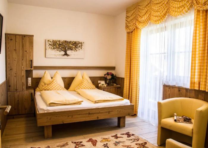 People'S Hotel
