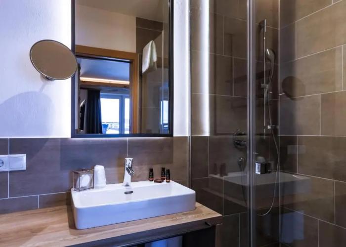 24 by AvenidA - Mountain Hotel