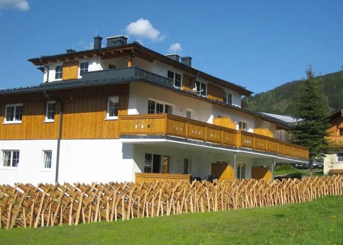 Apartment in Kaprun Near ski Lift