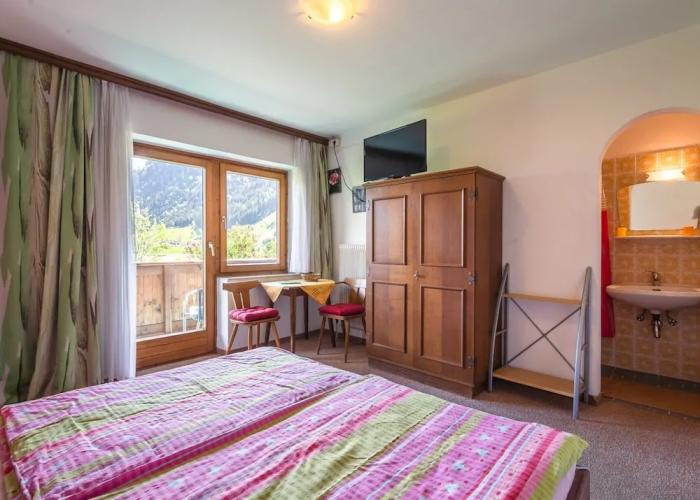 Contemporary Apartment in Maishofen near Ski Area
