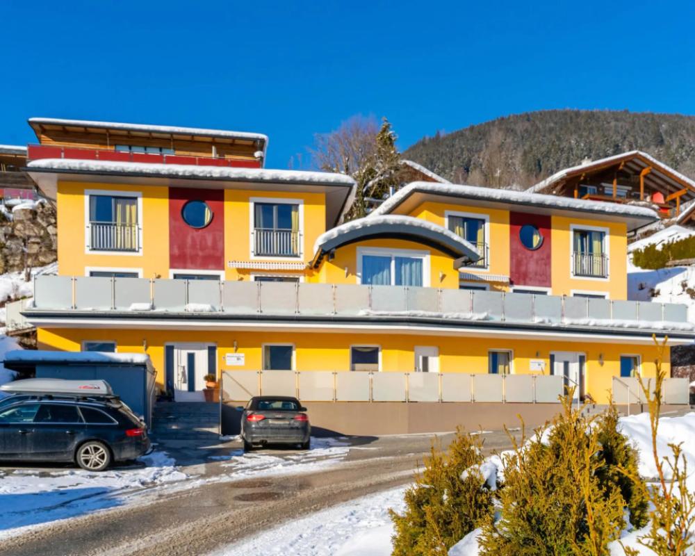 Spacious Chalet in Piesendorf With Sauna