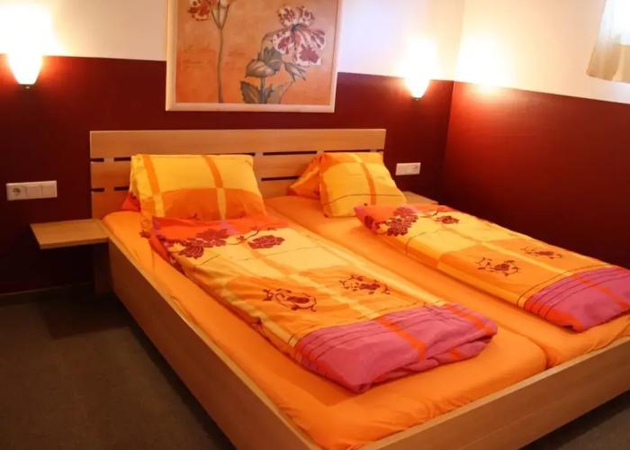 Spacious Chalet in Piesendorf With Sauna