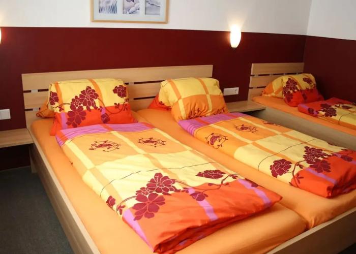 Spacious Chalet in Piesendorf With Sauna