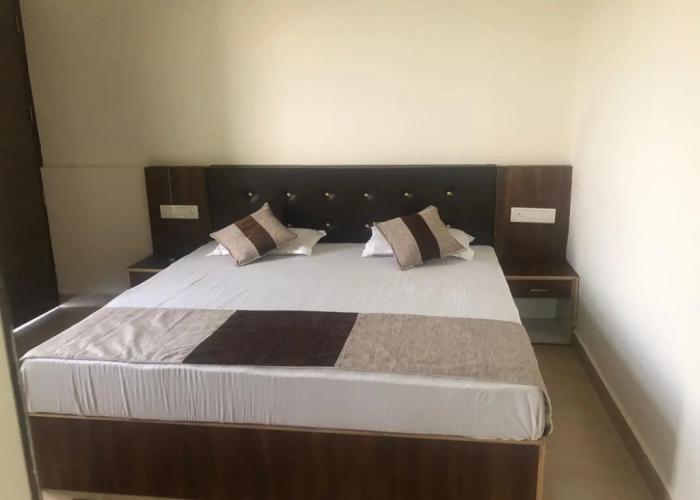 Sunny Pines Resort