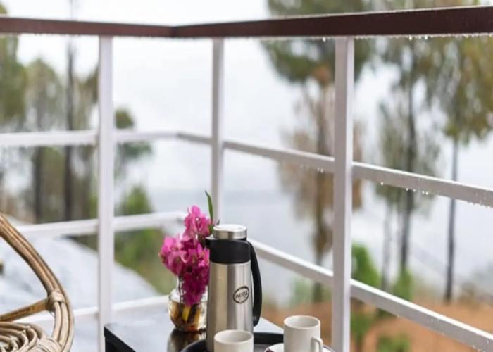 Flutter Hotels & Resort