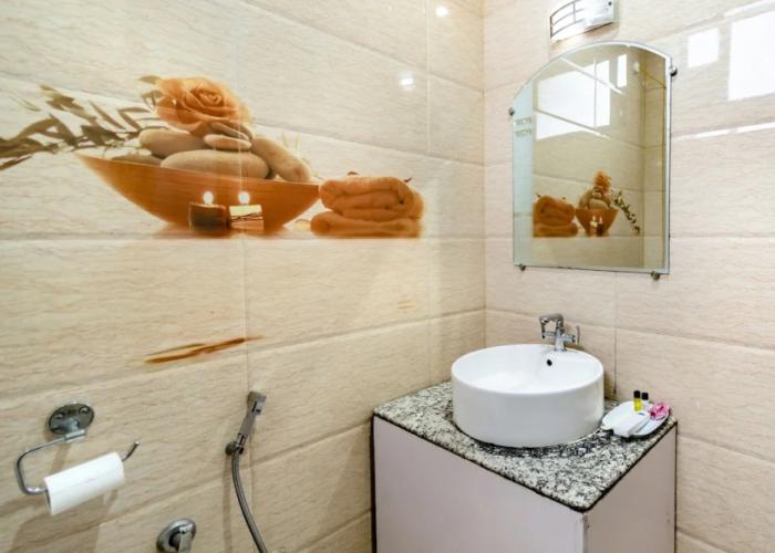 Flutter Hotels & Resort