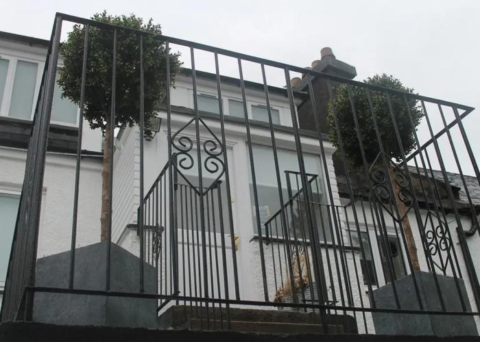 Black Bull with Rooms