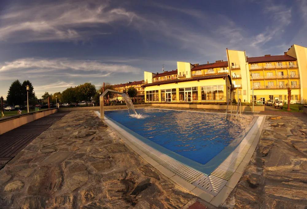 фото Hotel NAT Sarbinowo