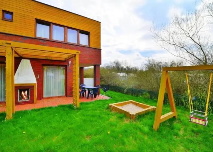 Holiday House With Private Garden, Sarbinowo