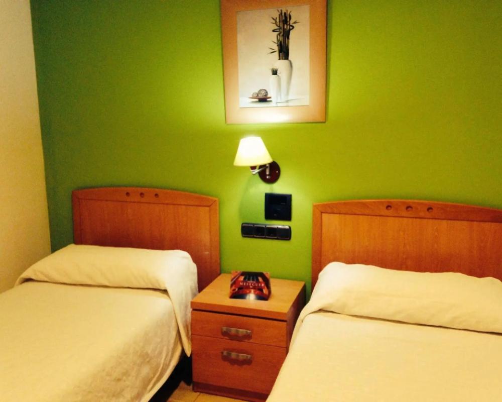 фото Hostal Meseguer