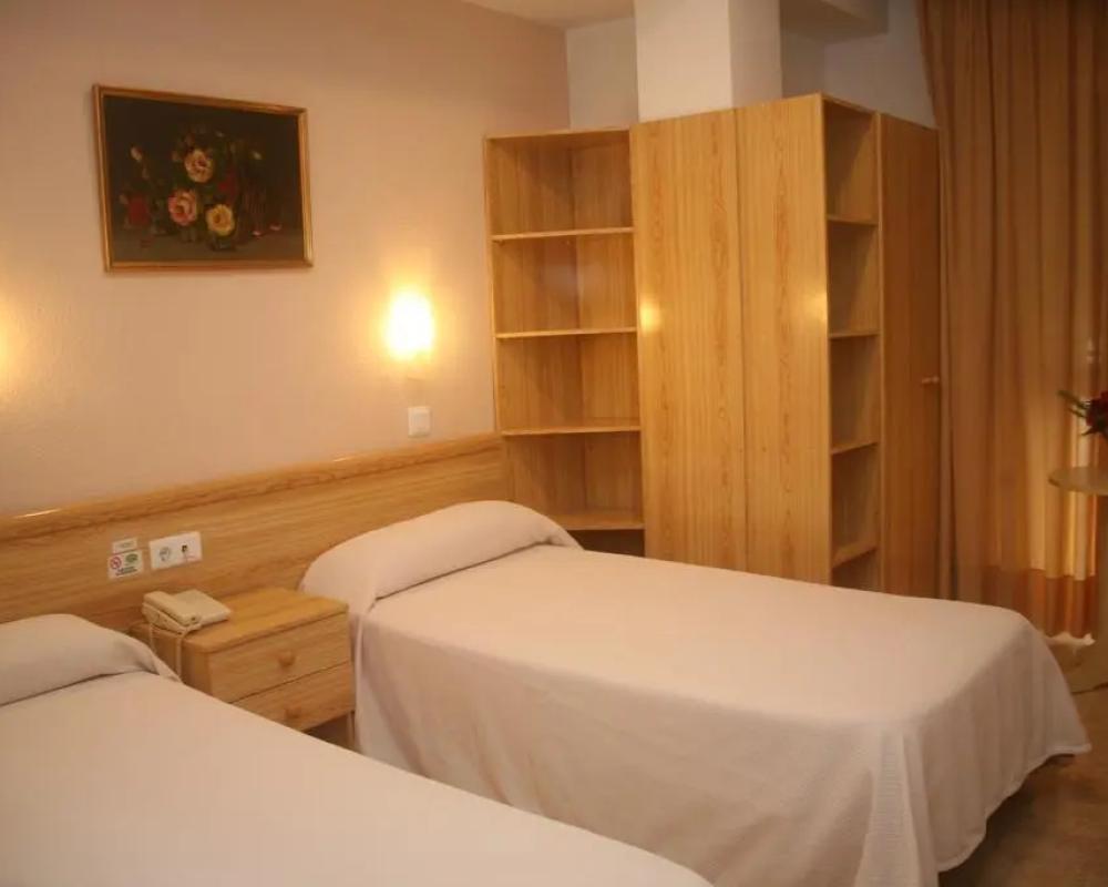 фото Hostal El Altet