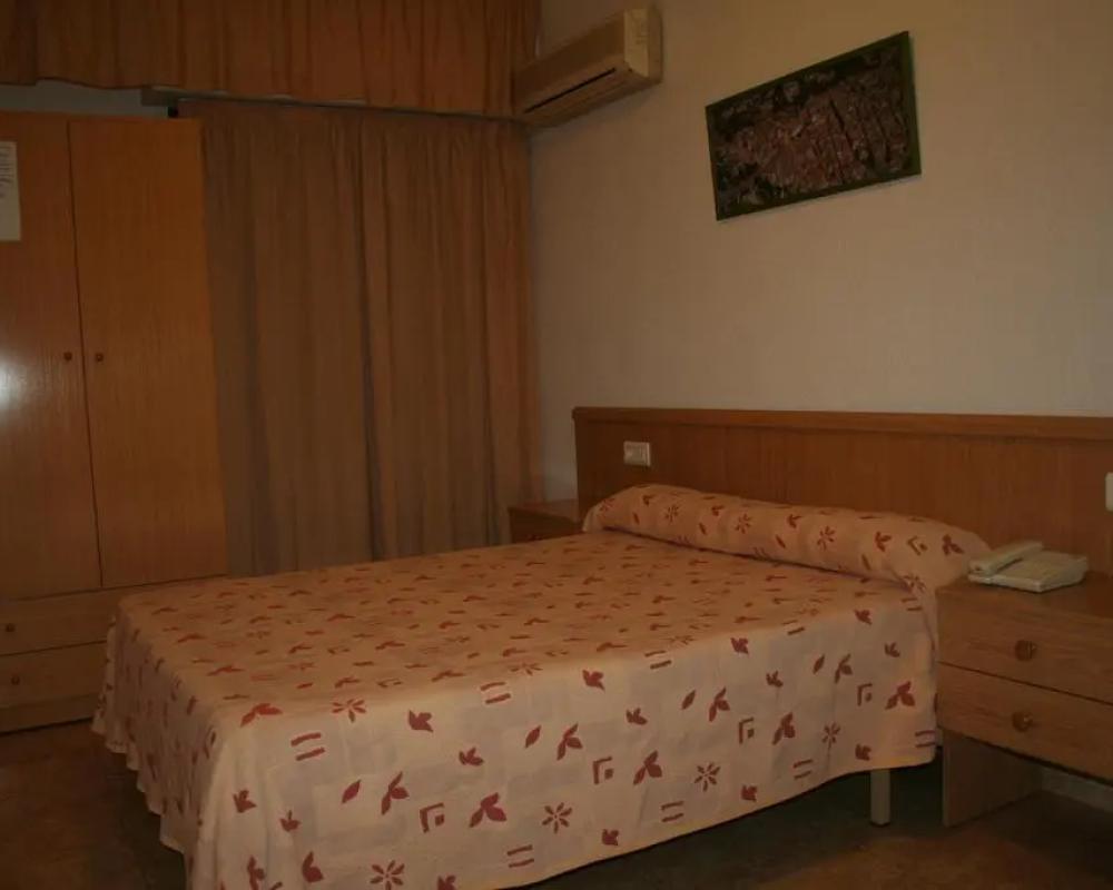 фото Hostal El Altet