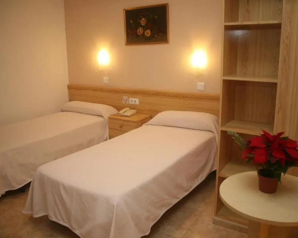 фото Hostal El Altet