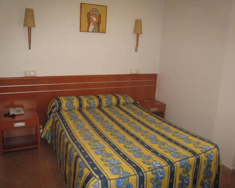 фото Hostal Pensimar
