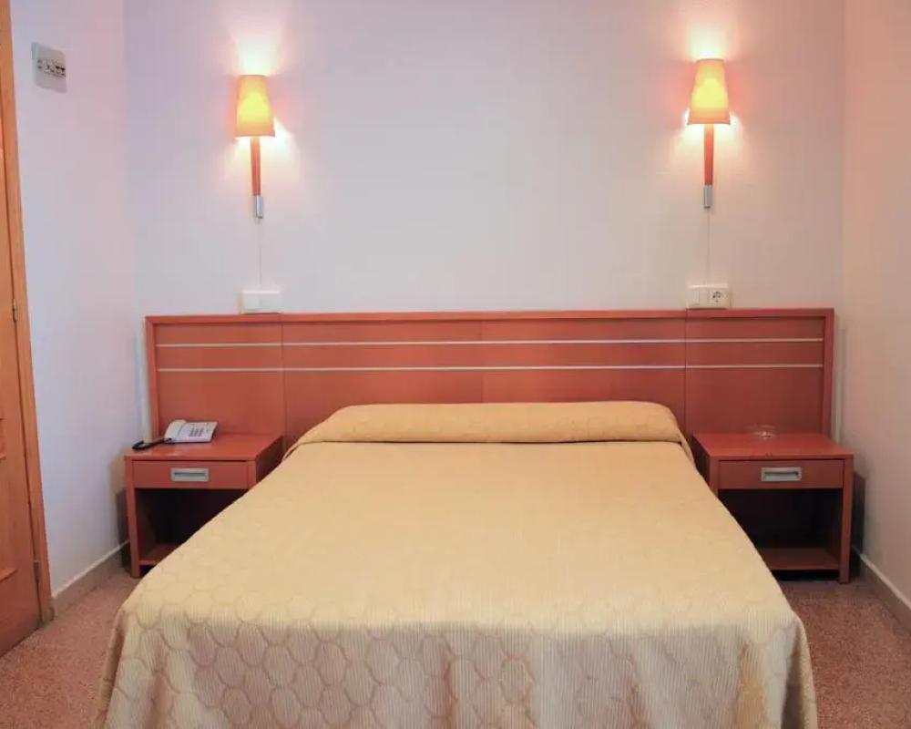 фото Hostal Pensimar