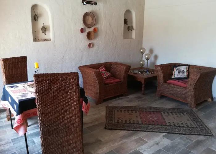 Ann's Lodge & Camping