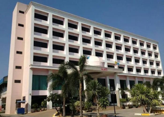 River Hotel The Budget