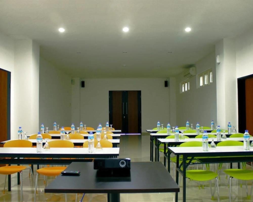 фото M Hotel