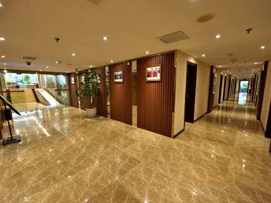 Qian Shan Holiday Hotel