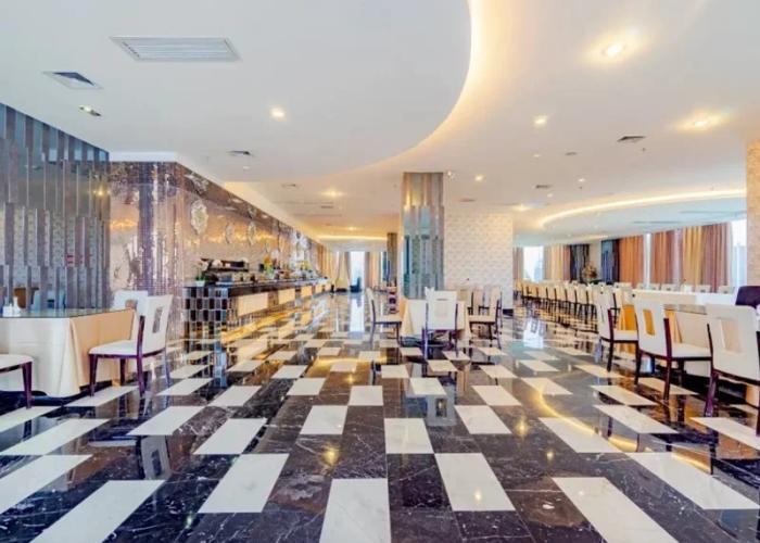 Crown Hotel