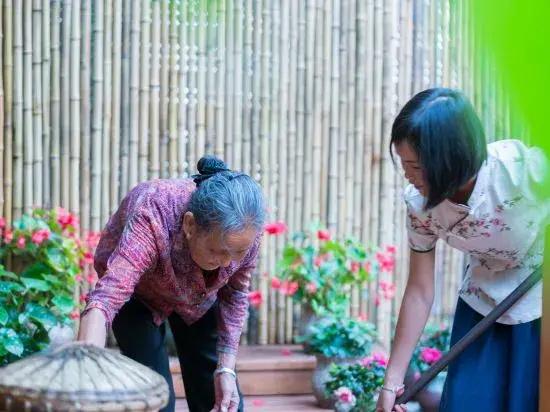 Wanfeng Linjingtang Holiday Hostel