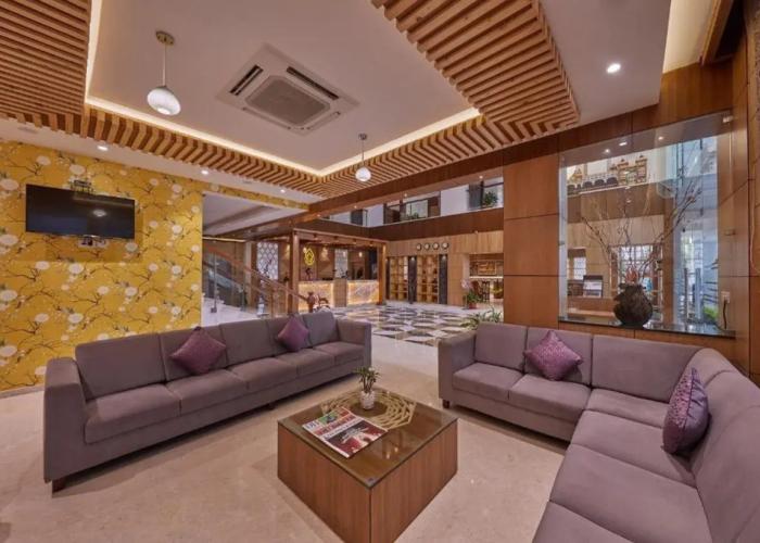 Shivas Galaxy Hotel