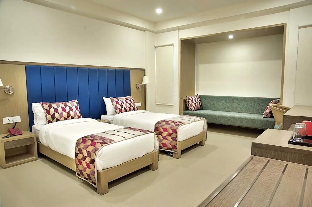 фото Purple Cloud Hotel
