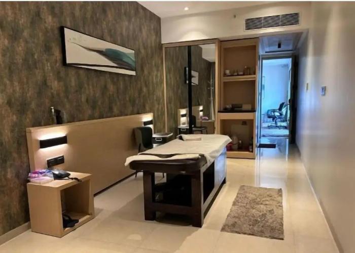 Click Hotel Bangalore