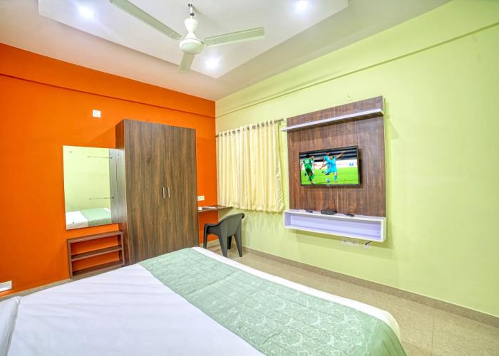 Red Key Bangalore Airport Hotel