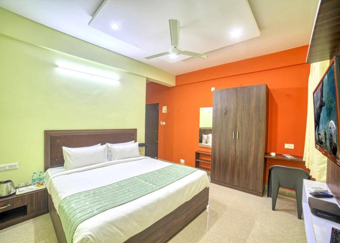 Red Key Bangalore Airport Hotel