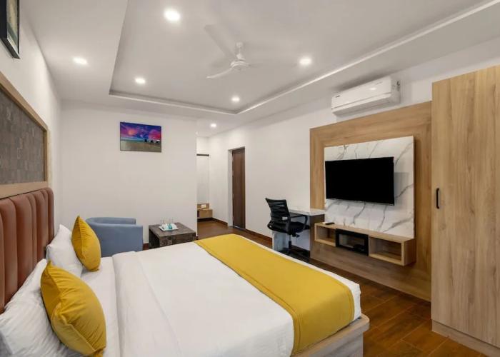 Gateway Premium Inn