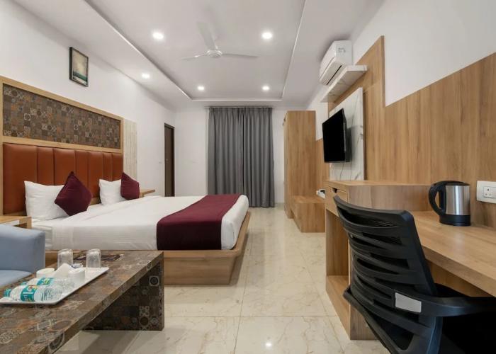 Gateway Premium Inn