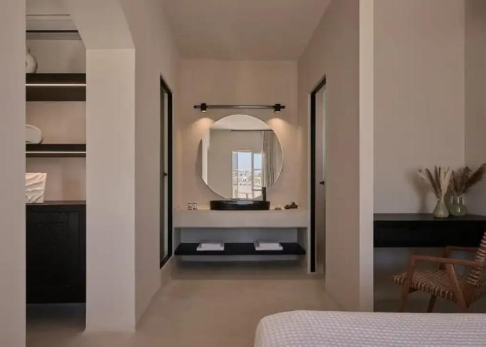 Utopia Hotel