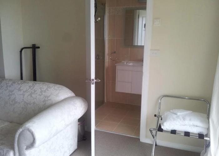 Waterview Gardens B&B