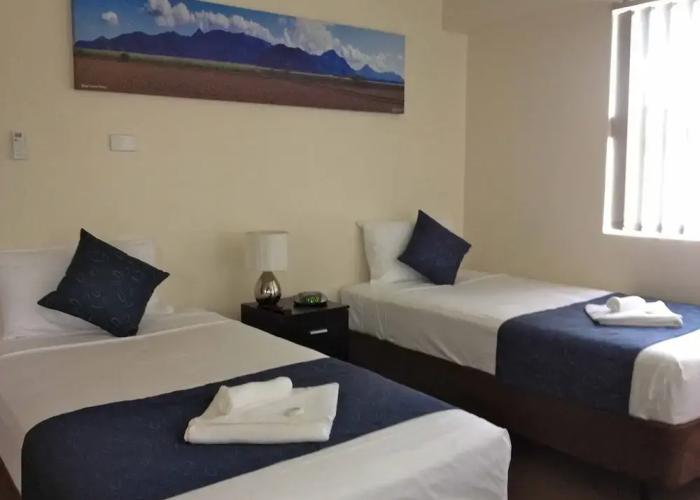 Lees Hotel