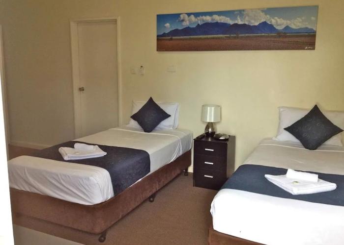 Lees Hotel