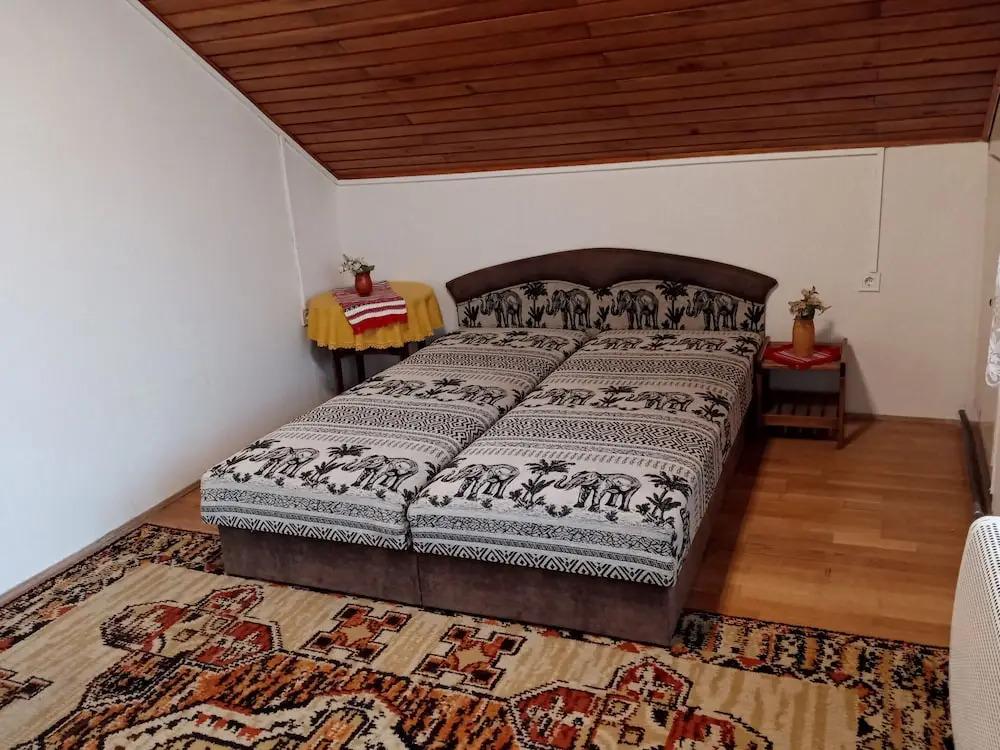 A Whole Holiday House With a Garden in Fonyód for 2-10 Persons