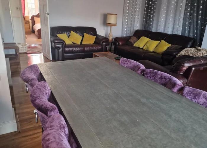 Family Home Three bed House Near the Beach