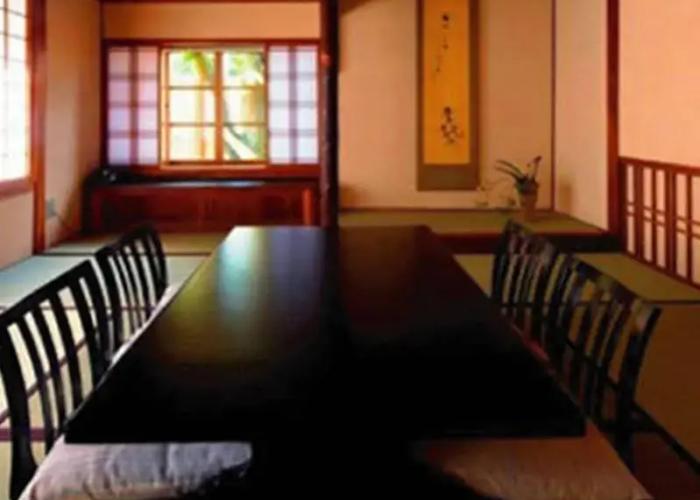 Hotel Izutsuro