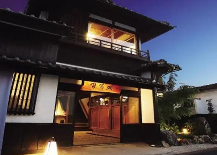 Hotel Izutsuro