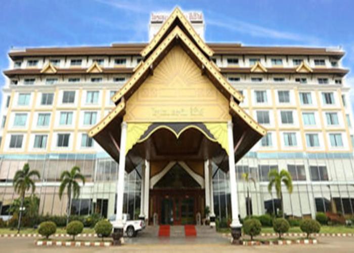 Arawan Riverside Hotel