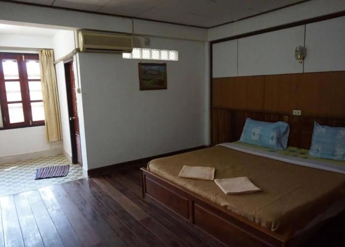 Champa Hotel