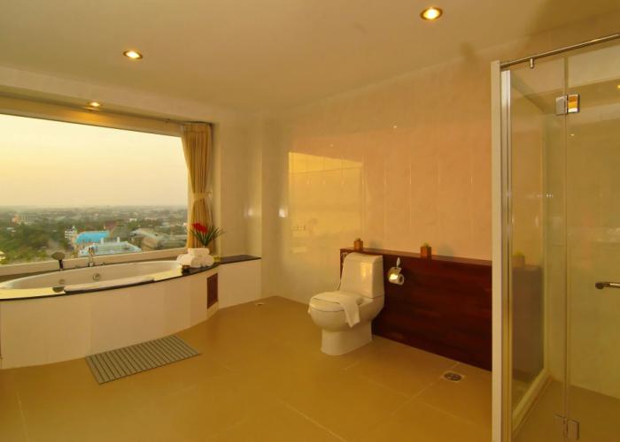 Champasak Grand Hotel
